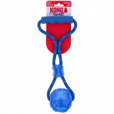 KONG Squeezz Ball with Rope L - vždy škrípajúca loptička na šnúrke pre psa, šatka s rúčkou - Modrá