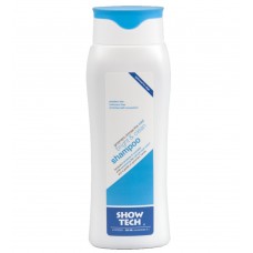 Show Tech Bright & Clean - šampón zvýrazňujúci farbu srsti - Kapacita: 300 ml